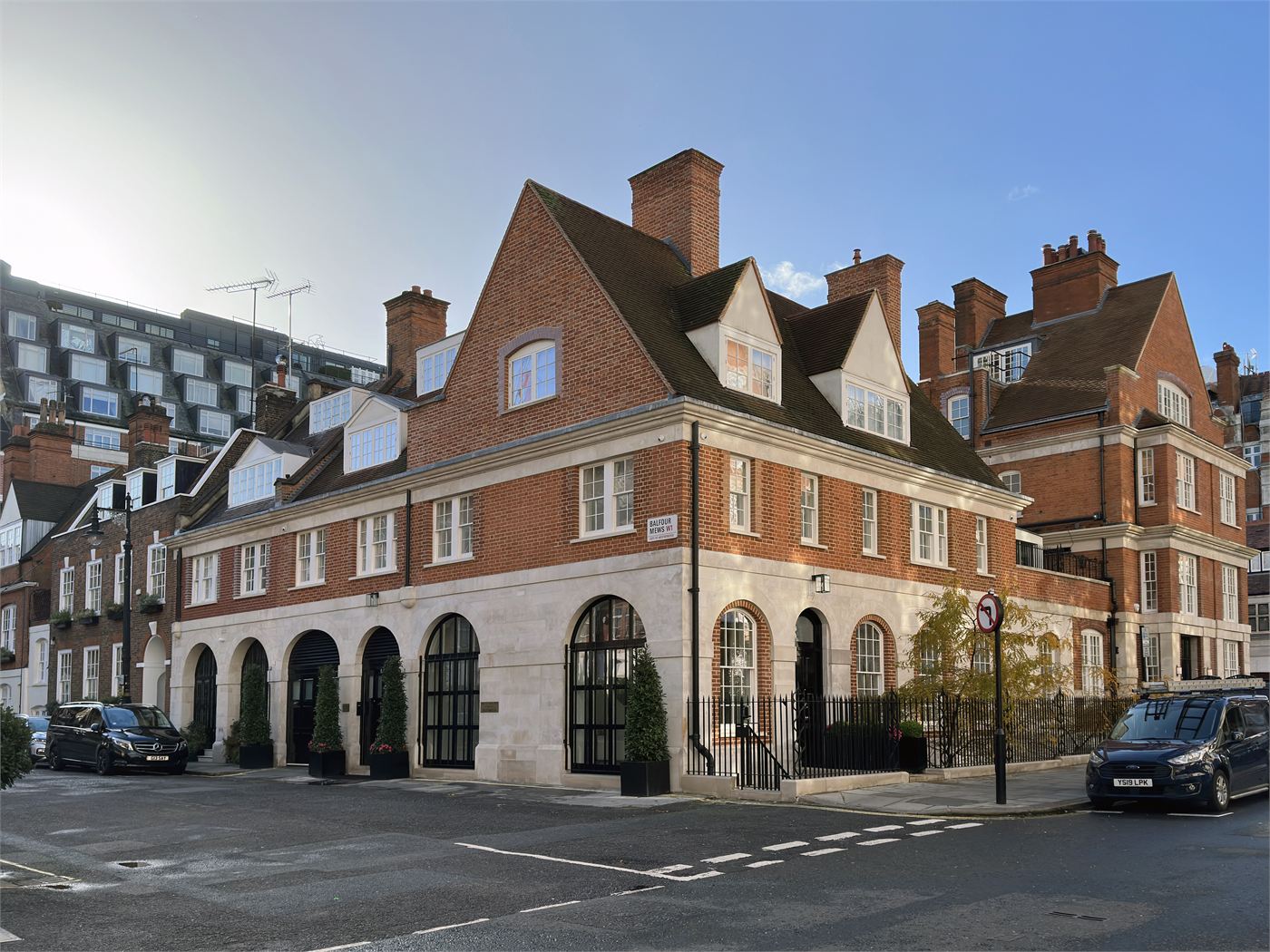 Balfour Mews